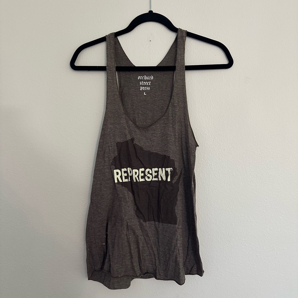Wisconsin Represent Tank